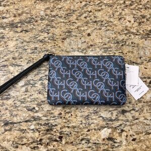 NWT Coach wristlet 💕